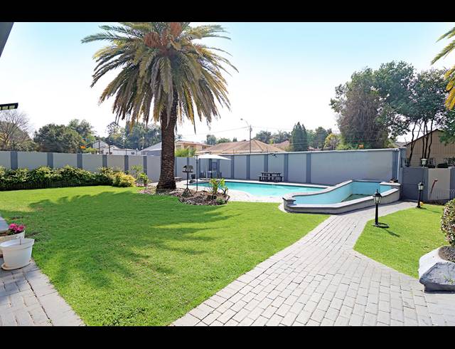 4 BEDROOM FREEHOLD FOR SALE IN SYDENHAM